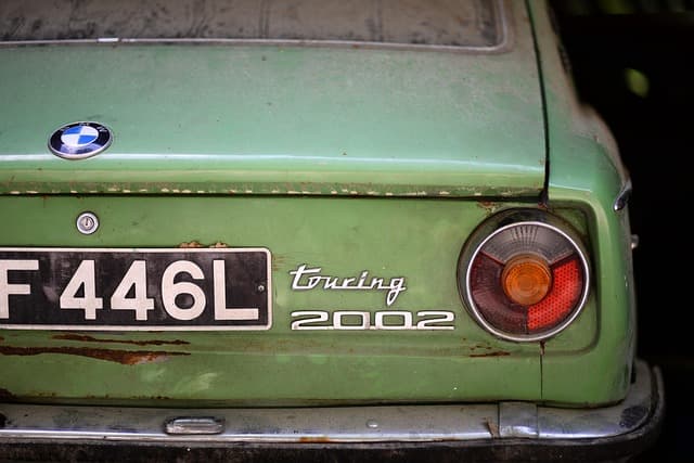 Louer une voiture entre particuliers : Guide d'achat