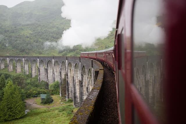 Luxury Train Journeys UK - A Complete Buying Guide