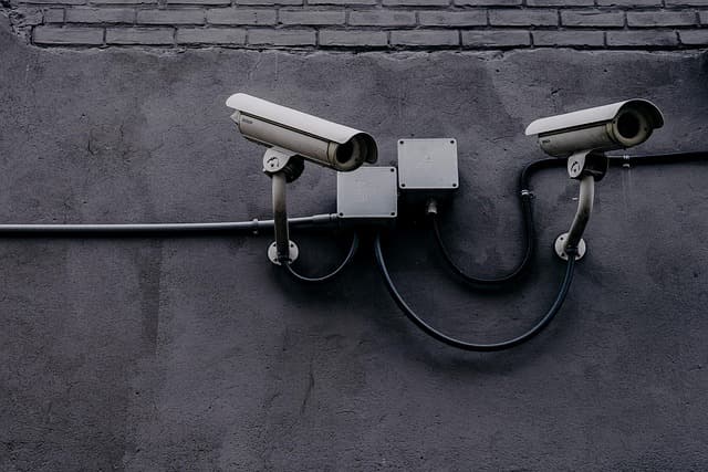 Guide d'achat du meilleur système de surveillance pour PME